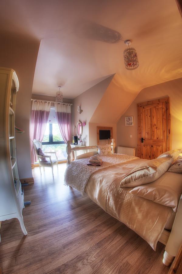 Walkers Nest Acomodação com café da manhã Carlingford Exterior foto