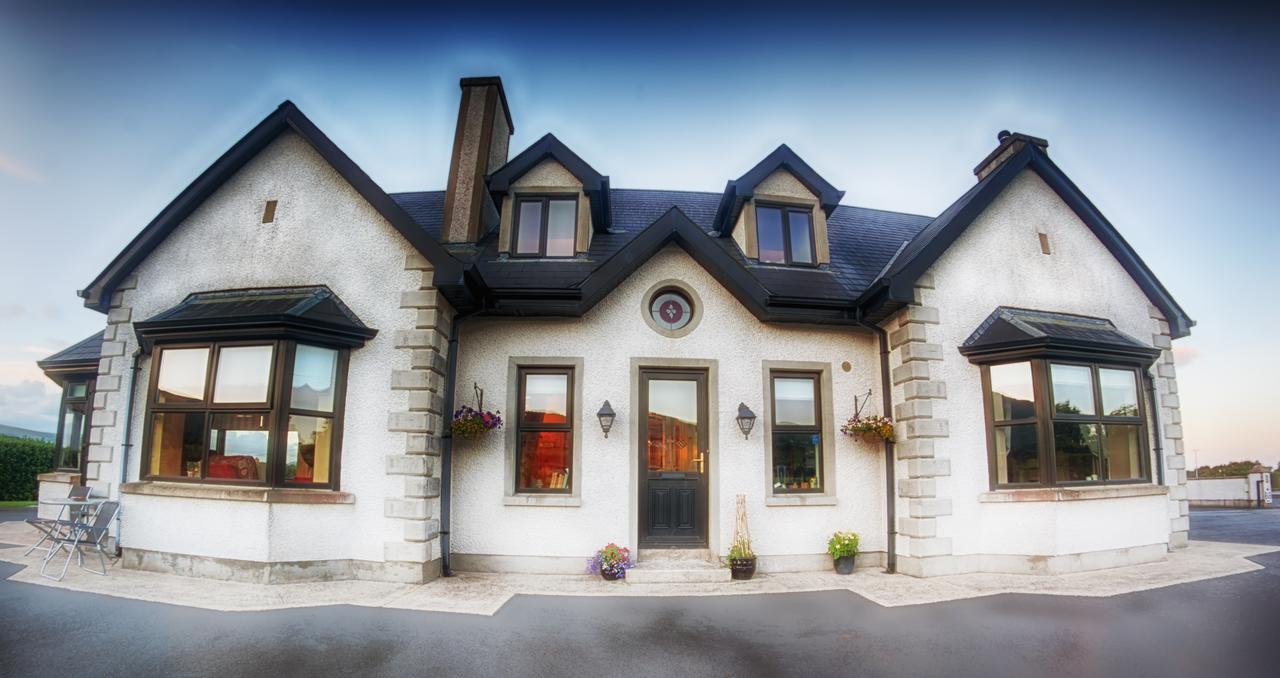 Walkers Nest Acomodação com café da manhã Carlingford Exterior foto